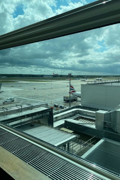the view from gatwick BA lounge